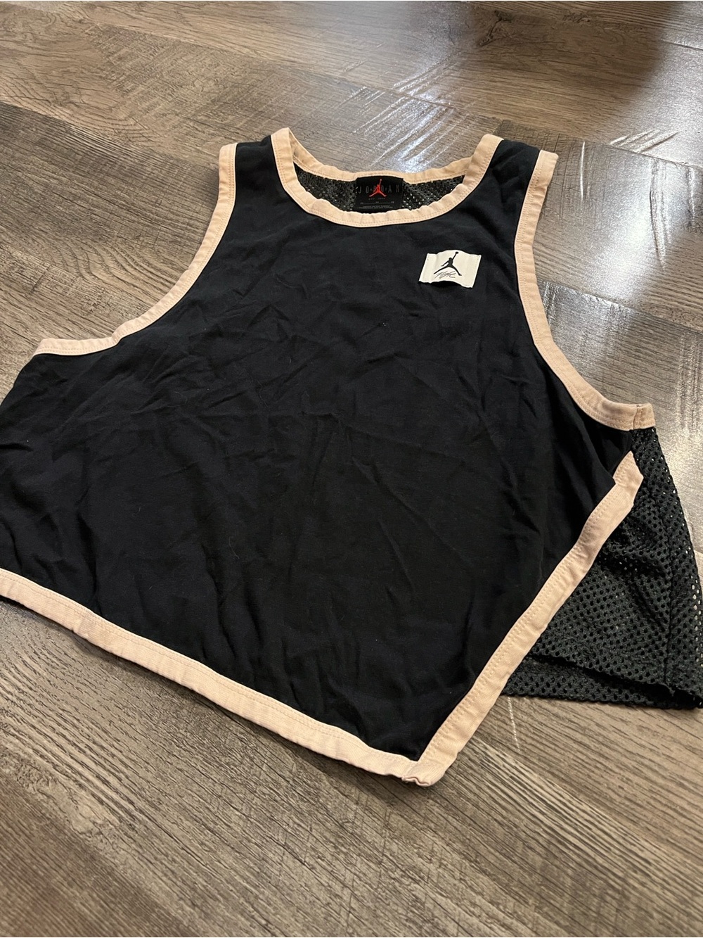 Stylish Jordan Flight Women’s Medium Black Mesh Tank